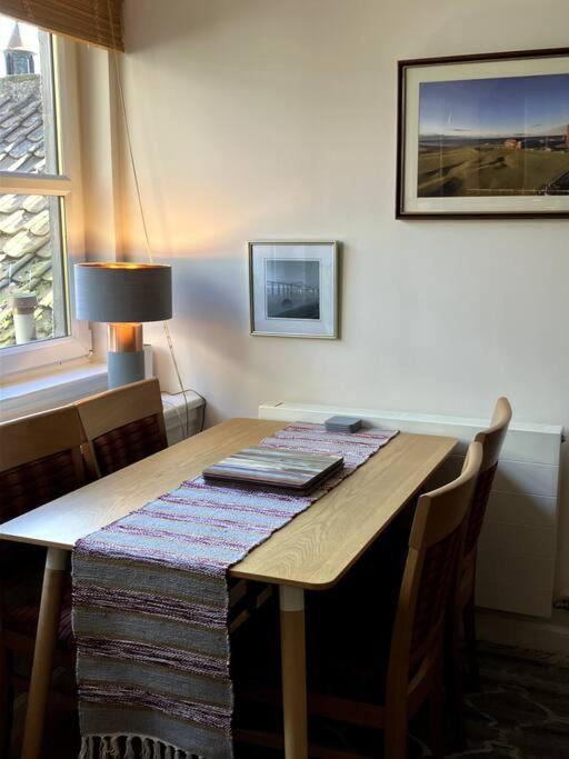 Bright Central Large Cosy Flat St Andrews Exterior photo