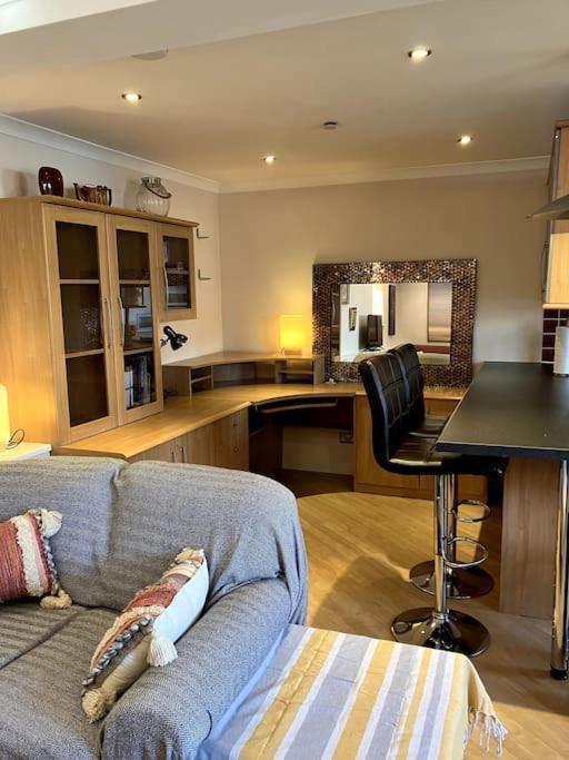Bright Central Large Cosy Flat St Andrews Exterior photo