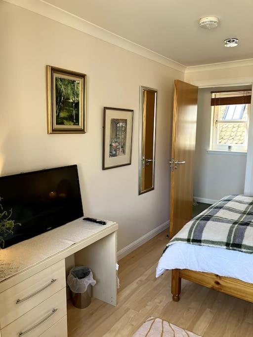 Bright Central Large Cosy Flat St Andrews Exterior photo
